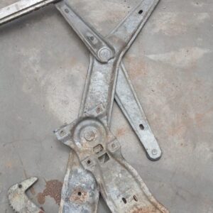 BMW 3 E30 Front Door Manual Window Mechanism1932393 – main product image