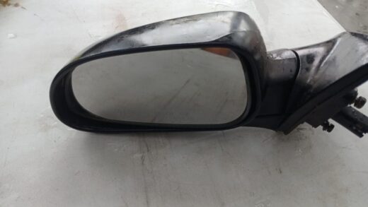 2011 Chev optra Left Door Mirror – close-up detail
