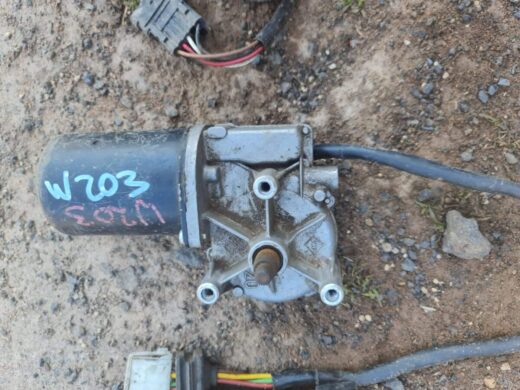 Mercedes W203 Wiper Motor - Used Mercedes W203 Wiper Motor – Used original – main product image