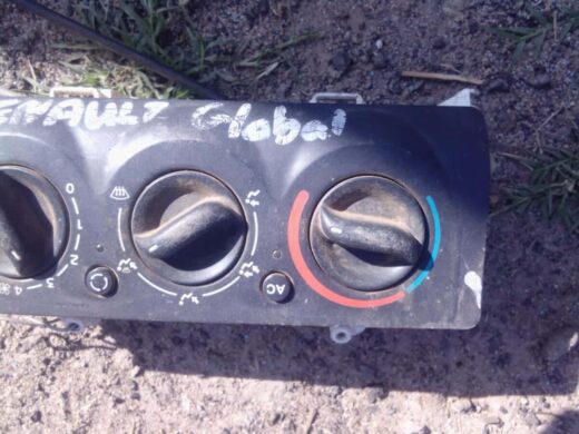 Renault Climate Control - Used Renault Climate Control – Used – main product image