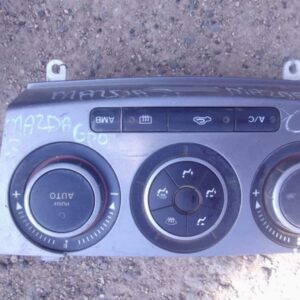 Mazda 3 Climate Control Used – main product image