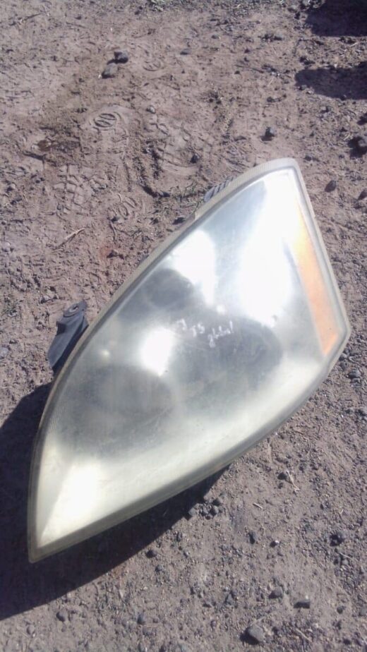 2005 Chery J5 Left Headlight - Used Left side headlight for Chery J5, shown front angle, used condition with clear glass and intact housing.Left s