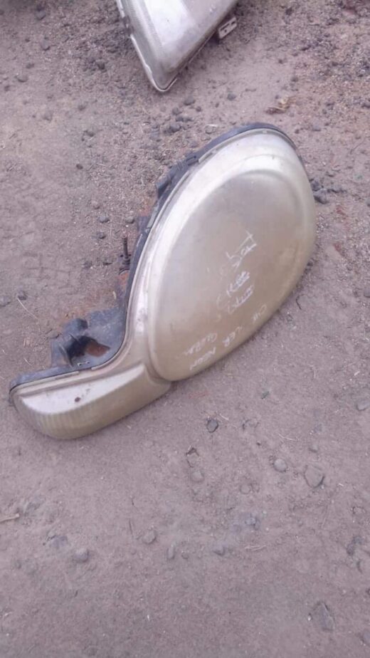2003 Chrysler Neon Left Headlight - Used 2003 Chrysler Neon Left Headlight – Used – main product image