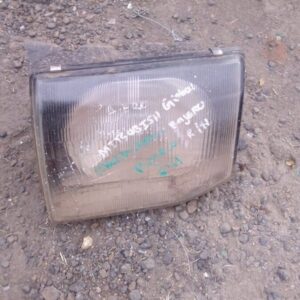 1998 Mitsubishi Pajero Right Headlight – Used – main product image