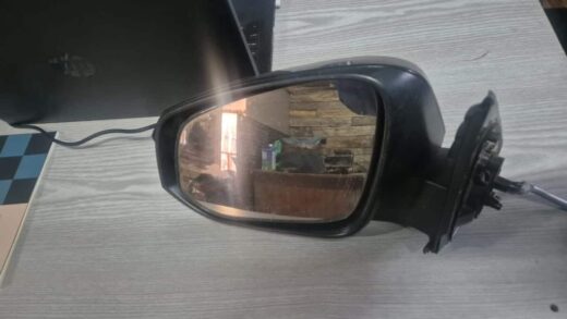 2021 Toyota Fortuner Gd6 Left Mirror - Used Used left side mirror for 2021 Toyota Fortuner GD6 shown from front angle.Used left side mirror for 2021 Toyot