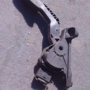 Top-front view of a used car accelerator pedal assembly for Hyundai I20, showing mounting points and pedal arm