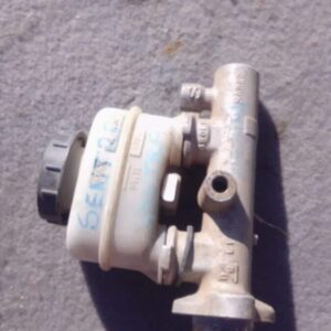 1996 Nissan Sentra Brake Master Cylinder Used – main product image