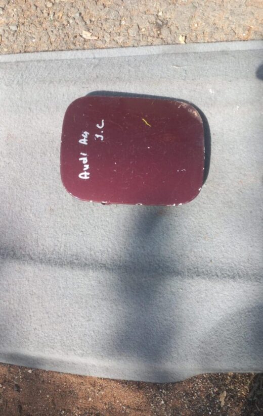 Audi A4 B6 Fuel Flap - Used Audi A4 B6 Fuel Flap – Used – main product image