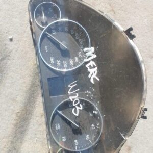2006 Mercedes W203 Cluster – Used – main product image