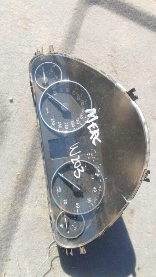 2006 Mercedes W203 Cluster - Used 2006 Mercedes W203 Cluster – Used – main product image