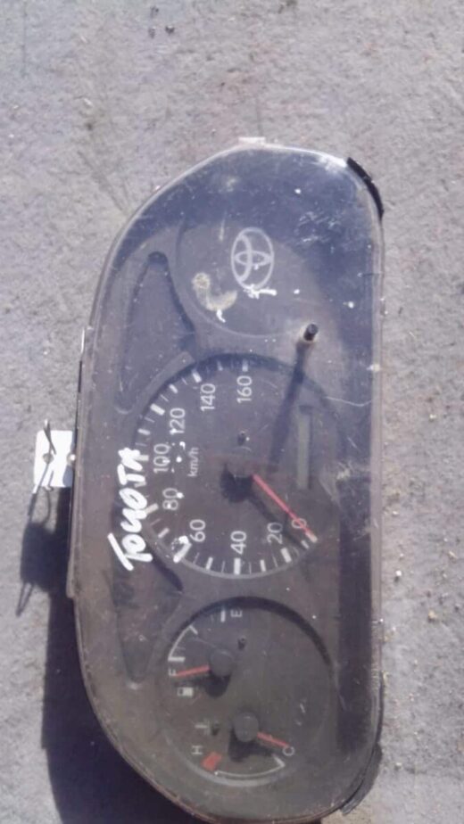 Toyota Corolla Cluster - Used Toyota Corolla Cluster – Used – main product image