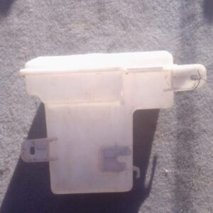 2015 Hyundai H100 Washer Bottle – Used – main product image