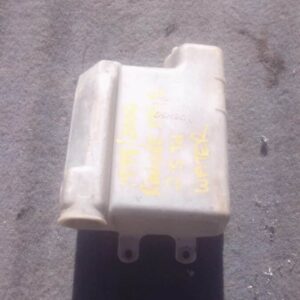 Used 2.5L Ford Ranger water bottle shown from front angle with attached cap and mounting points.Used 2.5L Ford