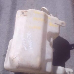 1996 Mitsubishi Pajero Washer Bottle – Used – main product image
