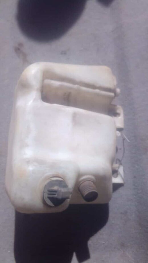 1997 Bmw E39 528I Washer Bottle - Used 1997 Bmw E39 528i Washer Bottle – Used – main product image