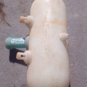 2004 Volkswagen Beetle Water Bottle – Used – main product image