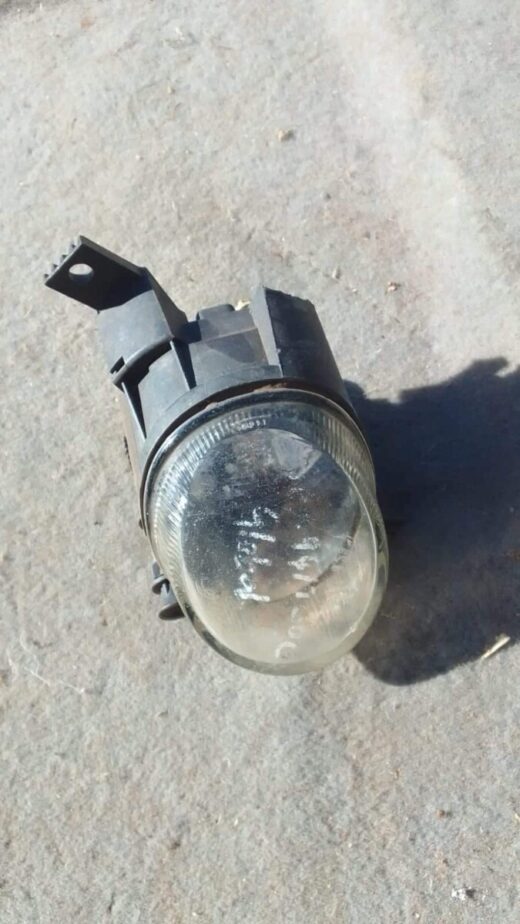 2006 Audi A4 Right Spotlight -Used 2006 Audi A4 Right Spotlight Used – main product image