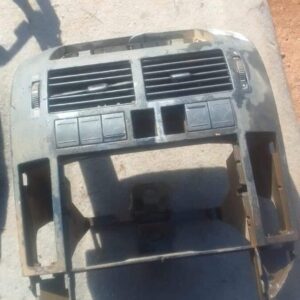 2008 Volkswagen Polo Vivo Centre Dash Air Vent – Used – main product image