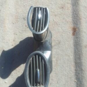 Used centre dash air vent for Mercedes A160 W168, shown from front angle.Used centre dash air vent for Mercede