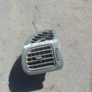 1996 Opel Astra Left Dash Airvent – Used – main product image