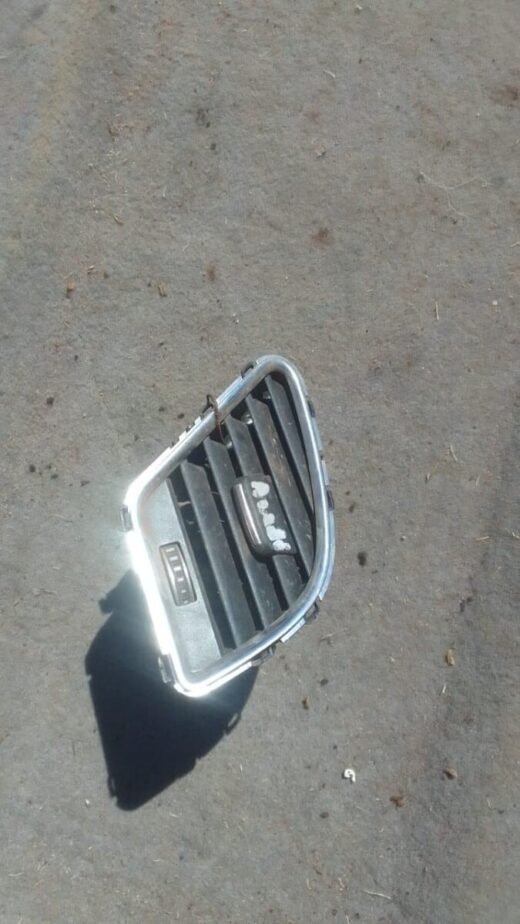 2013 Audi A4 B8 Right Dash Airvent - Used Right side dashboard air vent for Audi A4 B8, shown up close, used condition.Right side dashboard air vent for