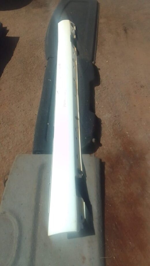 2003 Mercedes W203 Right Side Skirt - Used 2003 Mercedes W203 Right Side Skirt – Used – main product image