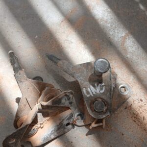 Fiat Uno Rear Seat Bracket – main product image