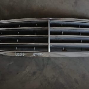 Mercedes W203 Main Grill – main product image