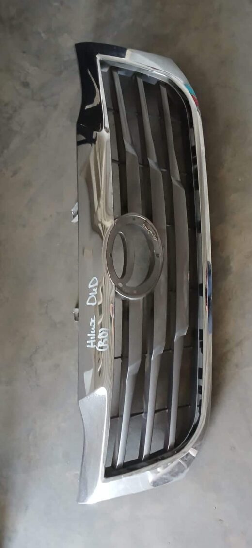 Toyota Hilux D4D Chrome Grill Toyota Hilux D4D Chrome Grill – main product image