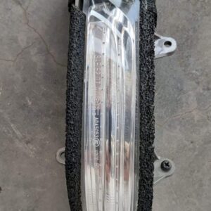 Toyota Land Cruiser Left Mirror Indicator Light – main product image