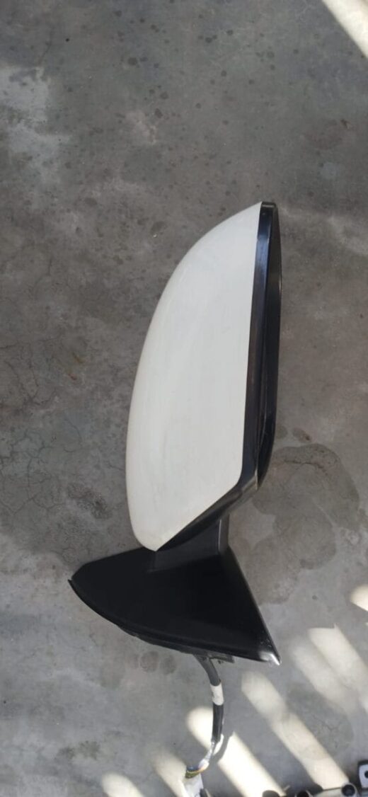 2016 Nissan Qashqai R/H door mirror – front view