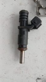 BMW X3 E83 2.5si Fuel Injector – installed view