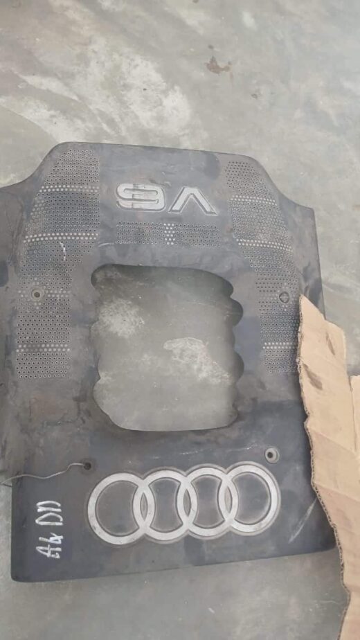 2000 Audi A4 V6 Engine Cover 2000 Audi A4 V6 Engine Cover – main product image