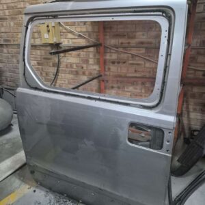 2015 Hyundai H1 Right Sliding Door Shell – main product image
