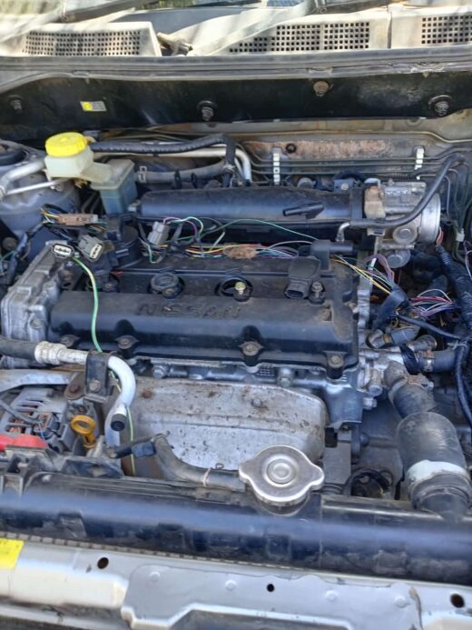 2006 Nissan Xtrail QR 20 Stripping For Parts – front view
