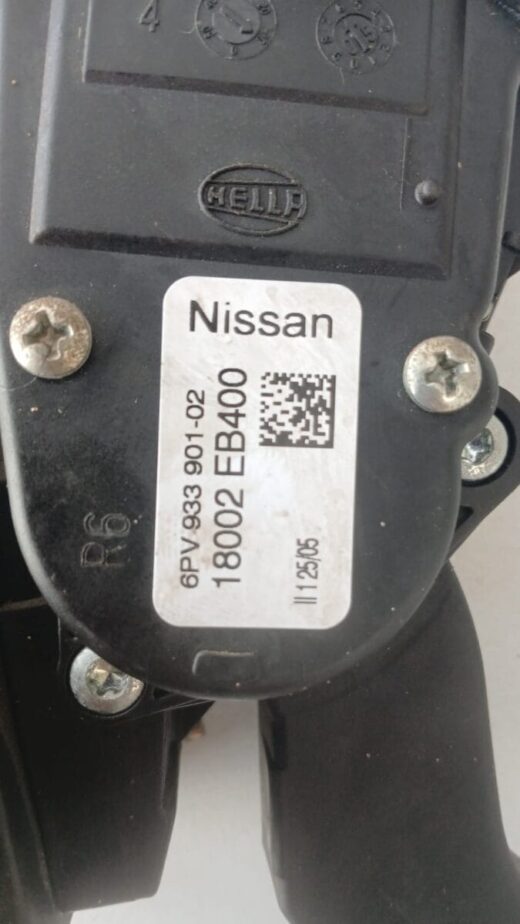 Nissan Navara 4l VQ40 Accelerator Pedal – front view