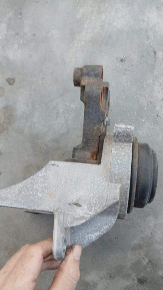 2016 Nissan Qashqai R9M Engine Mounting