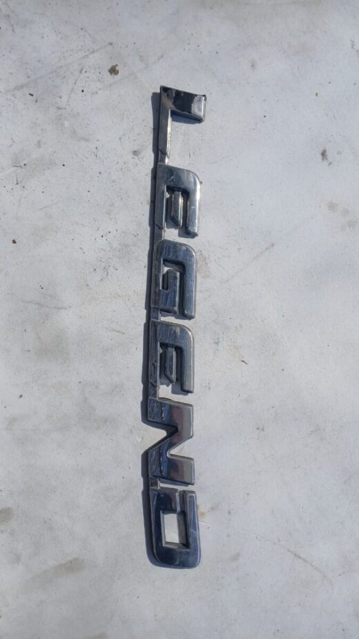 Whatsapp Image 2025-05-22 At 13.39.04 Used Toyota Legend Badge/Emblem – Genuine Part for Stylish Upgrade – main product image