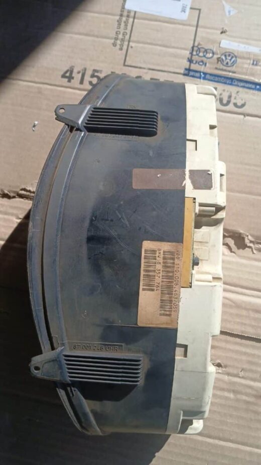Used OEM Instrument Cluster BMW 3 (E36) 320i 8357764