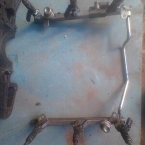 Used Mercedes Benz V6 Injectors with Rail for W204 M274 – main product image