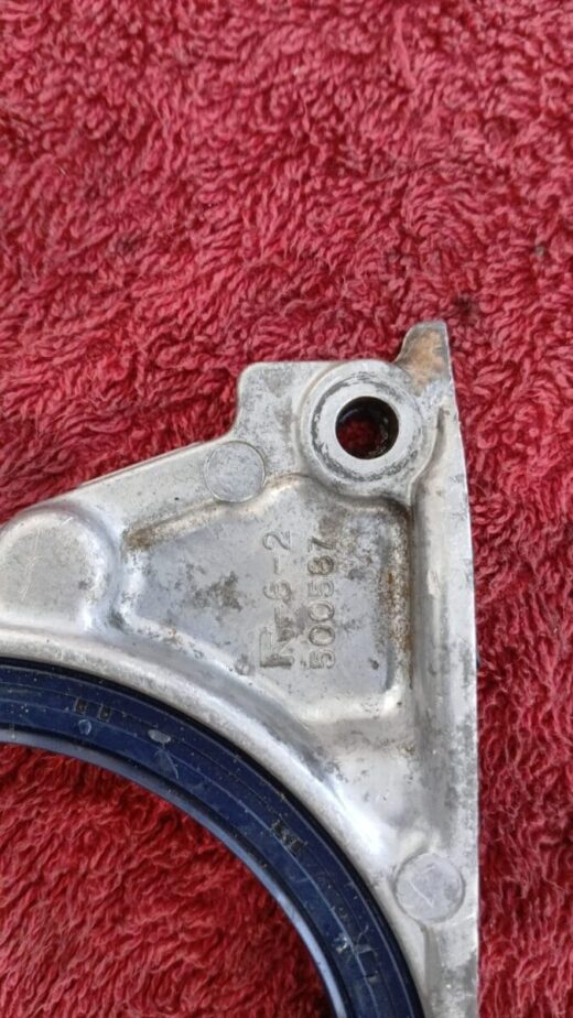 Mitsubishi 4G64 Crankshaft Seal – front view