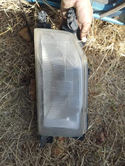 Mazda 323 Left Headlight Used - Brits Brothers Mazda 323 Left Headlight Used – Brits Brothers – main product image
