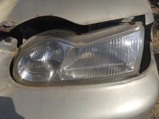 Whatsapp Image 2025-06-26 At 13.25.11 1998 Hyundai Sonata Left Headlight Used – Brits Brothers Auto Parts – main product image