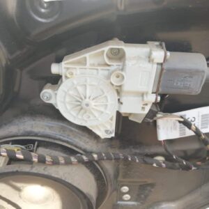 Durable Mercedes W164 Right Front Window Mechanism Used – OEM Regulator | Brits Brothers