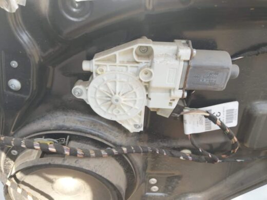 Durable Mercedes W164 Right Front Window Mechanism Used – Oem Regulator | Brits Brothers Durable Mercedes W164 Right Front Window Mechanism Used – OEM Regulator | Brits Brothers