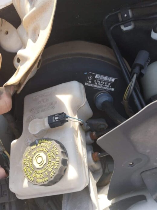 Mercedes Ml320 Cdi W164 Brake Booster &Amp; Master Cylinder Used – Oem Combo | Brits Brothers Mercedes ML320 CDI W164 Brake Booster & Master Cylinder Used – OEM Combo | Brits Brothers