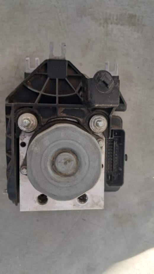 Used Mercedes Cla250 Abs Pump – A0004310500 Oem Mercedes CLA250 ABS pump used – OEM part A0004310500