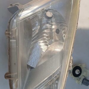 2018 Isuzu KB Right Headlight Used | Brits Brothers™ Spares – main product image