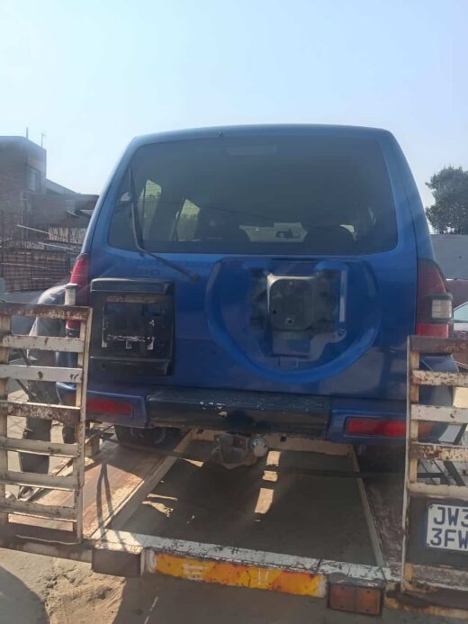 2002 Mitsubishi Pajero 4M41 Auto Stripping For Spares | Brits Brothers™ ™ Affordable Used Parts South Africa – side angl