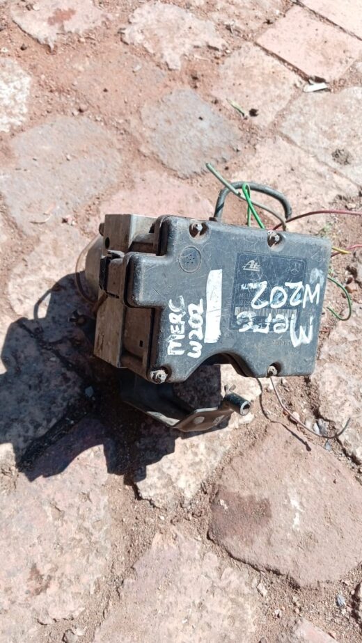 Mercedes W202 C180 ABS Pump Used – Brits Brothers™ South Africa